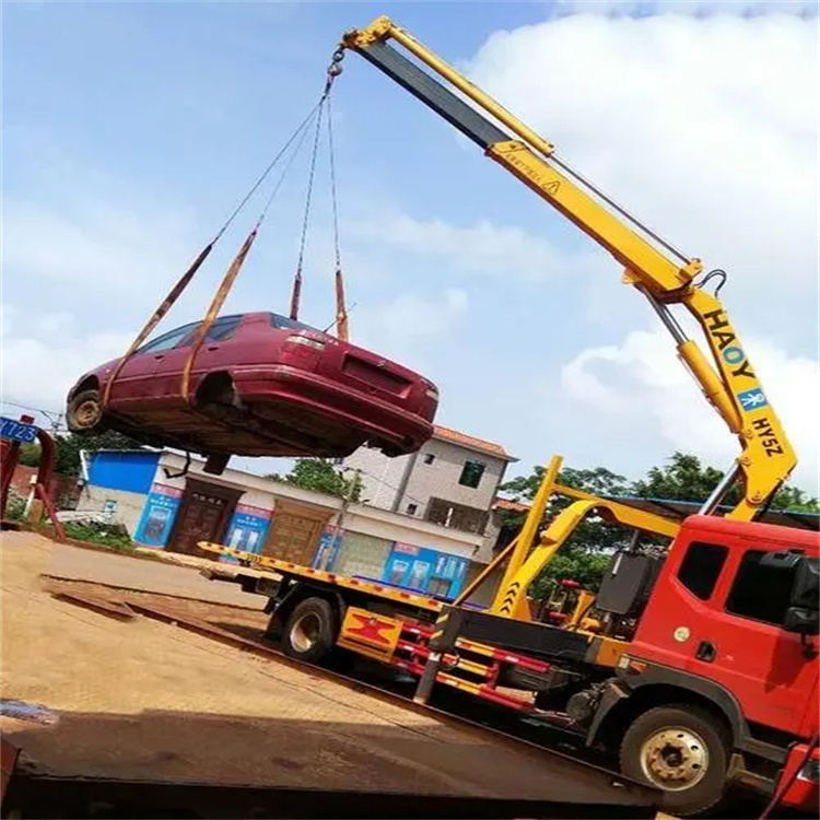 高埗镇吊车吊汽车的正确方法